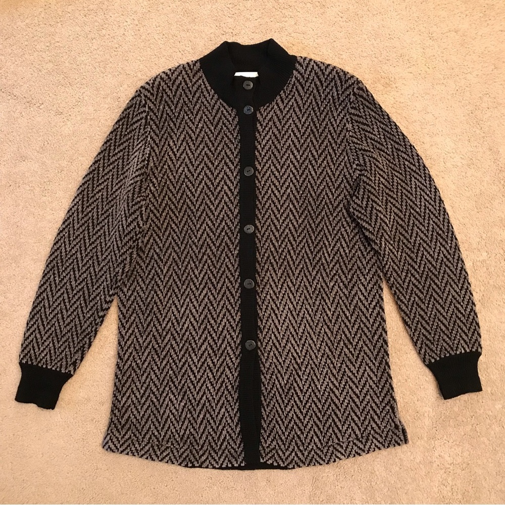 Anne Pedersen Soft Wool Cardigan Sweater Size M Grey Black Chevron Classic Warm